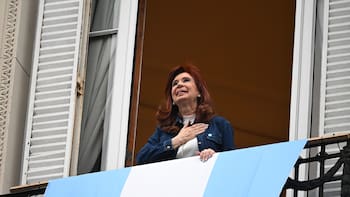 La salud de Cristina Kirchner: ¿de alta y sin tobillera? La estrategia para aliviar su detención domiciliaria por la feria judicial