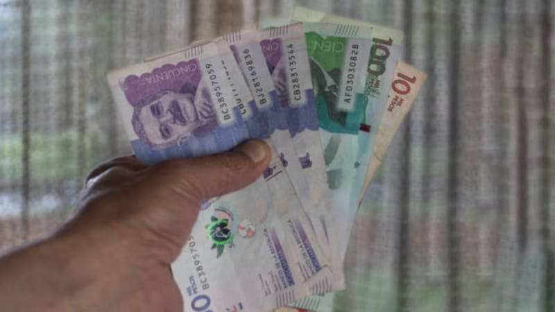 El salario mínimo para 2026 aún no está definido oficialmente, pero las discusiones entre el Gobierno, los empresarios y las centrales obreras ya avanzan. (Fuente: Archivo)