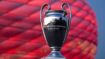 Cuánto cuesta hacer el trofeo de la Champions League y la “Maldición del 2038” que humilla al del Mundial