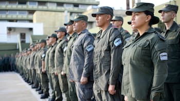 Cuánto cobra un gendarme en Argentina en octubre 2026, según la jerarquía y la escala salarial