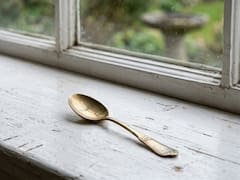 Colocar una cuchara en la ventana | Por qué recomiendan este truco y para qué sirve