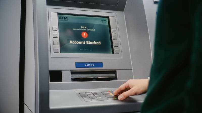 Las 6 aplicaciones que necesita eliminar de inmediato para evitar el vaciamiento de su cuenta del banco. Fuente: Shutterstock.