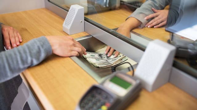 Bancos ya no huyen de los morosos: por qué ahora salen a buscarlos