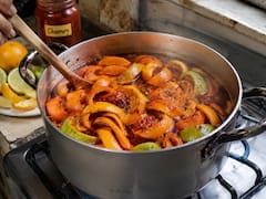 Hervir cáscara de naranja con limón y chamoy: para qué sirve y por qué lo recomiendan
