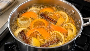 Hervir cáscaras de naranja y limón con canela: para qué sirve y por qué lo recomiendan