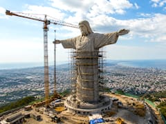 Construyen la estatua de Jesucristo más grande del mundo en un país de América Latina: estará rodeada por un centro comercial de más de 3.500 metros cuadrados y varios centros religiosos