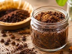 Mezclar café usado con canela en un frasco: por qué lo recomiendan y para qué sirve