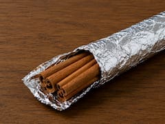Envolver canela en rama con papel aluminio: para qué sirve y por qué lo recomiendan
