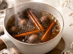 Es tendencia | Hervir nuez moscada con ramas de canela en casa: para qué sirve y por qué se recomienda