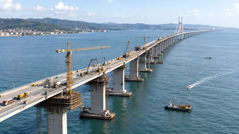 Comenzó la construcción del puente marítimo más largo de Sudamérica y medirá 12,4 kilómetros: cuándo estará listo y para qué servirá