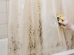 Ni sólo bicarbonato ni sólo vinagre: la mejor manera de eliminar los hongos de la cortina de la ducha y evitar que se ponga fea