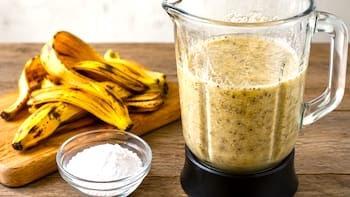 Licuar cáscaras de banana con bicarbonato de sodio: por qué lo recomiendan y para qué sirve