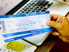 Cómo pagar menos por el mismo vuelo: el truco que recomiendan los expertos para ahorrar fortunas en viajes