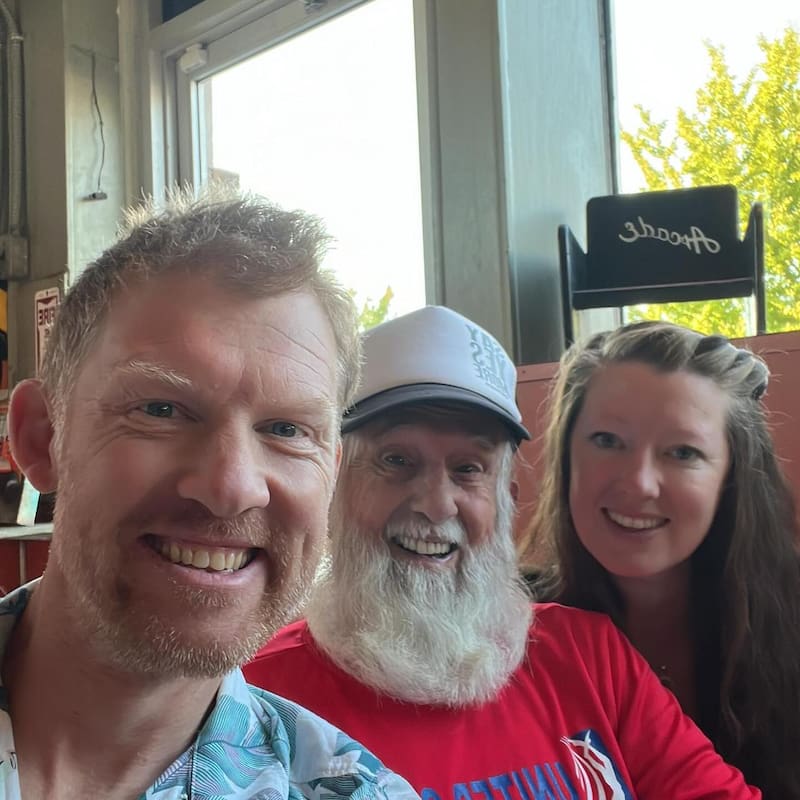 After losing his title in 2021, Sanders returns to finish in sections within a year and inspire fellow hikers.
