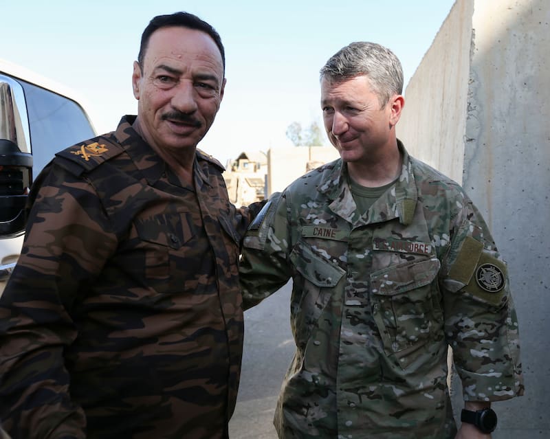 El general Dan Caine es desde el 11 de abril de 2025 presidente del Estado Mayor Conjunto de Estados Unidos. Por su cargo, es el oficial militar de mayor rango del país y principal asesor militar del presidente.