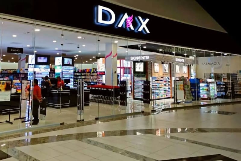 DAX opera con superficies más compactas y se instala en centros comerciales de alto tráfico
