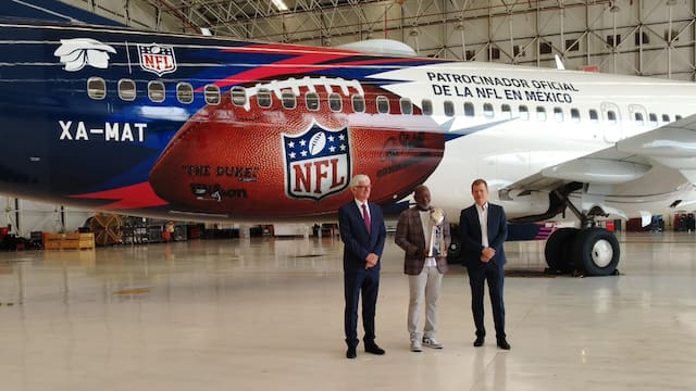 Primera y gol | El legendario ex Cowboy Emmitt Smith acarrea alianza estratégica entre Aeroméxico y la NFL