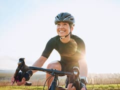 Decathlon ofrece cascos de bicicleta en descuento: se consiguen por menos de 20 euros