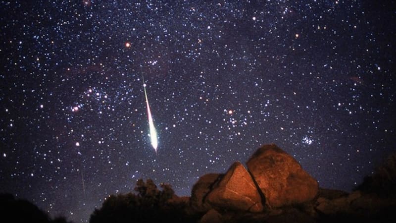 Decathlon ofrece el telescopio refractor BRESSER JUNIOR 70/400 en descuento. (Fuente: National Geographic).