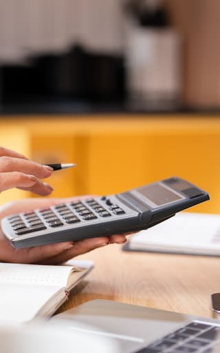Declaración de renta DIAN: los 9,6 millones de colombianos que deberán declarar por recibir remesas este año