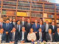 Con una fuerte apuesta por atraer inversiones, Milei se reúne con gobernadores y Macron