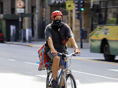 ¿Cuántos pedidos tiene que entregar un delivery para mantener una familia tipo?