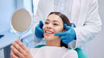 Tratamientos dentales gratis: ¿cómo obtener el beneficio que ofrece el Gobierno español a cientos de personas?