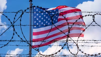Ley de USCIS | Qué es el castigo de 3 y 10 años por presencia ilegal en Estados Unidos y cómo se activa