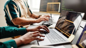 Cómo cambia el trabajo de los desarrolladores con la llegada de la IA agéntica