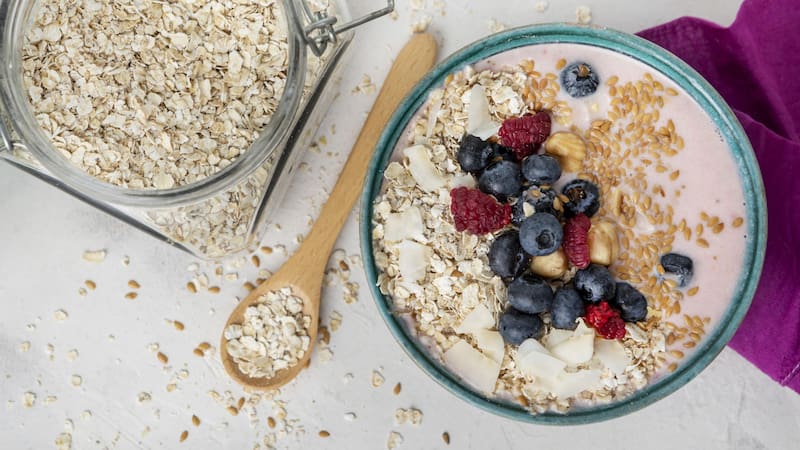 Avena en el desayuno: cómo conviene prepararla para evitar picos de azúcar, según The Journal of Nutrition.