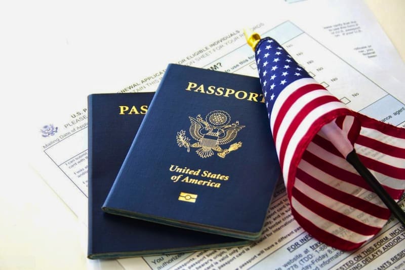 Estados Unidos confirmó que algunos extranjeros con Green Card pueden solicitar la ciudadanía antes de cumplir 5 años. (foto: archivo).