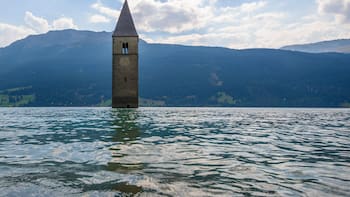 Este pueblo español desapareció bajo una mina hace 40 años: aquí nació el fútbol en España
