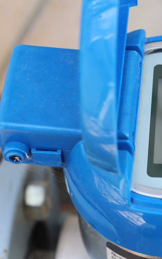 Ya es oficial | El Gobierno y técnicos visitarán casa por casa y renovarán medidores de agua en toda la Ciudad: los usuarios pagarán el equipo y la instalación