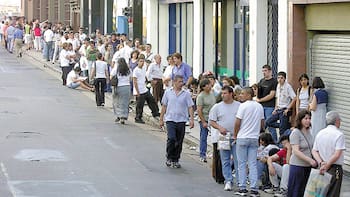 La economía pierde empleo registrado, pero hay un sector que puede cambiar la ecuación