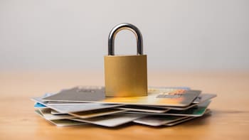 ¿Cobradores con IA? La estrategia automatizada que llega a México para recuperar la cartera vencida de los bancos