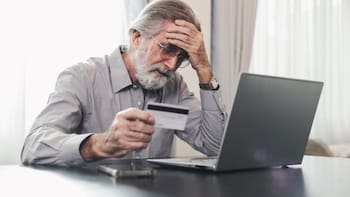 Crecen las deudas zombis en Argentina: qué son y por qué se ven como la pesadilla de los bancos