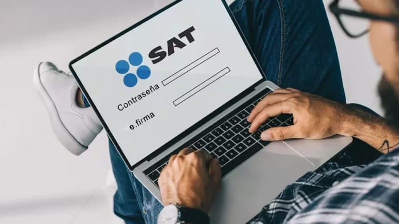 ¿Cuándo me deben devolver dinero en el SAT?