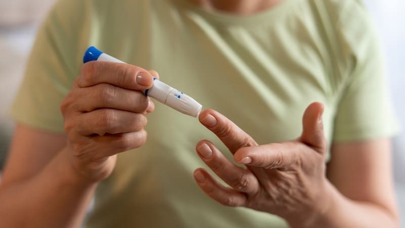 Las personas que padecen diabetes podrían recurrir a un implante de páncreas artificial (fuente: freepik)