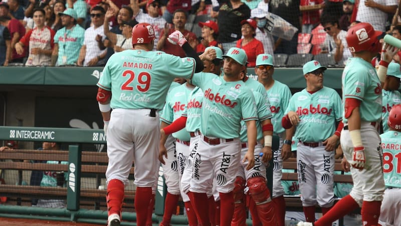 Diablos Rojos del México celebran un campeonato en la LMB.