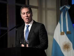 Reforma política: el oficialismo deja en manos de Santilli conseguir los votos para eliminar las PASO