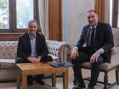 Santilli se reúne con Adorni luego de la jura para rediseñar Interior tras el decreto fallido