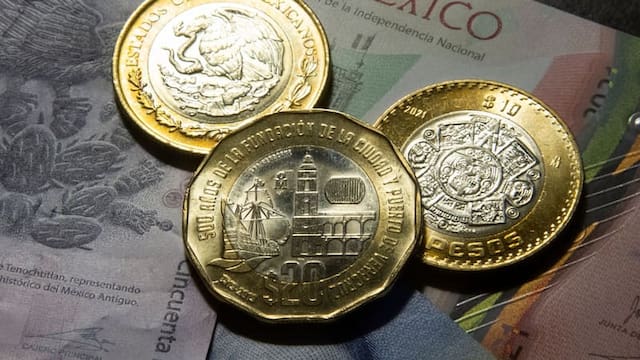 Especuladores elevan apuestas por el peso mexicano tras alivio de tensiones en Medio Oriente