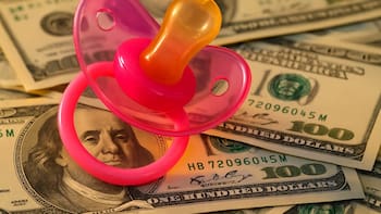 Giro del Gobierno: Estados Unidos ahora deposita 5000 dólares en las cuentas bancarias de las familias que tengan estos hijos