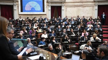 Se destraba la parálisis de Adorni y el oficialismo aprobó los acuerdos con los holdouts