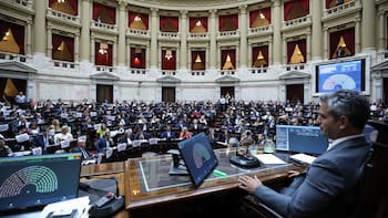 Traiciones en la madrugada y la orden para el 30-D: la noche en la que el Gobierno se saboteó