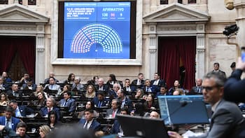 Media sanción para Zonas Frías y Hojarasca: la negociación que le dio un triunfo a LLA en plena interna