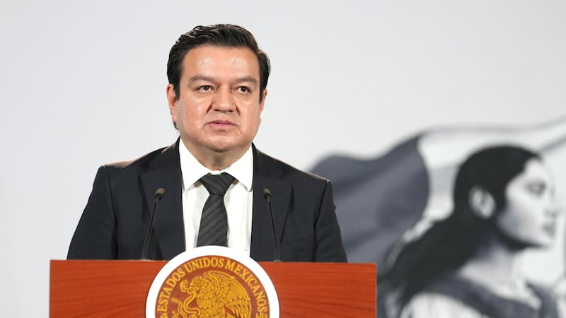 Pemex desmientió que hayan bajas masivas de empleados en el país.