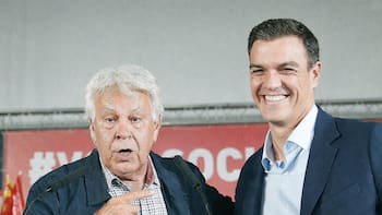 Torres cuestiona que Felipe González siga en el PSOE tras anunciar que votará en blanco si Sánchez repite como candidato