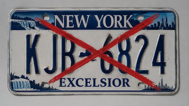 Es oficial | El DMV de Nueva York multará uno por uno a quienes no cumplan con este trámite obligatorio cada año