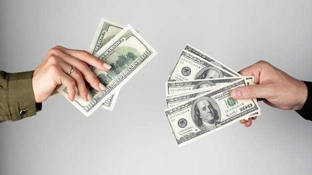 Dólar blue sube a $ 1570: a cuánto cotiza el jueves 22 de octubre con el MEP y el CCL
